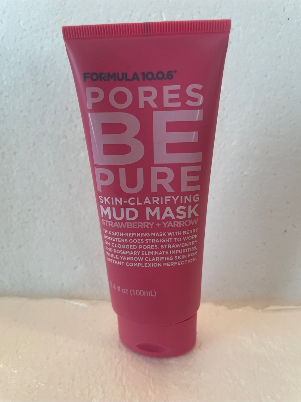 Formula 10.0.6 Pores Be Pure Strawberry Yarrow skin clarifying Mud Mask sealed